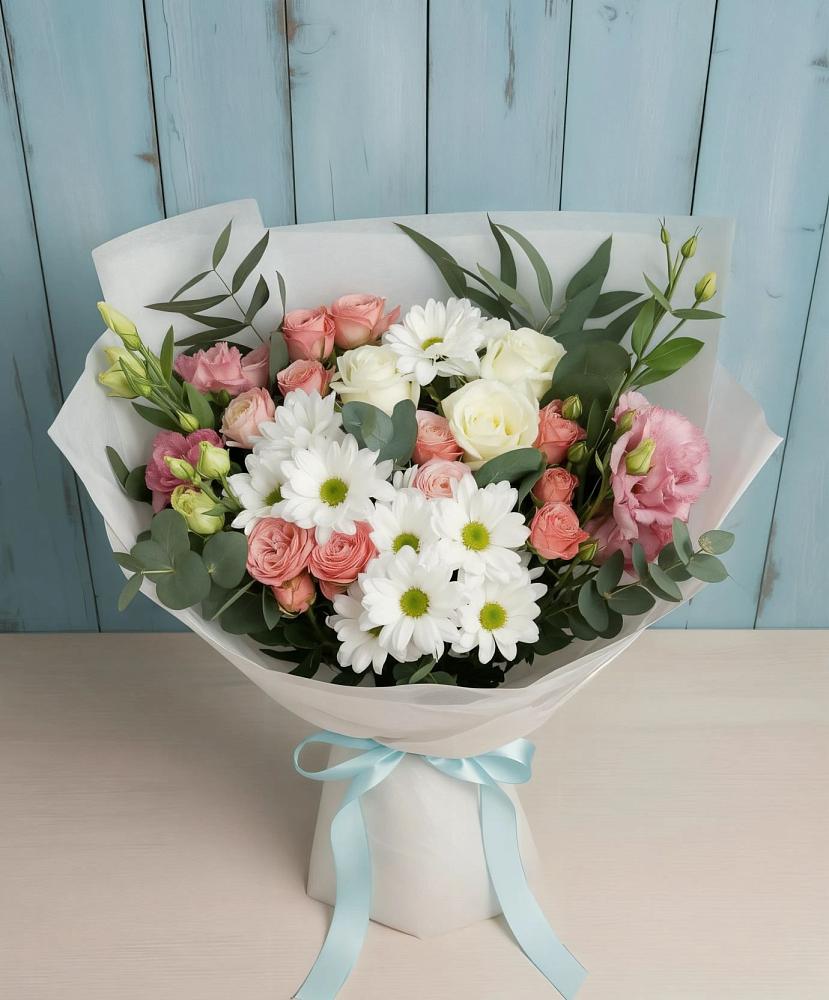 Букет цветов из: Розы, Лизиантусы и Хризантемы в Локне