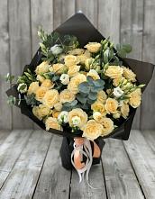 Букет цветов из:  Розы и Лизиантусы #REPLACE_PRED# Локне