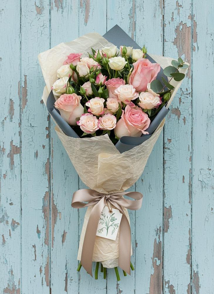 Букет цветов из: Розы в Локне