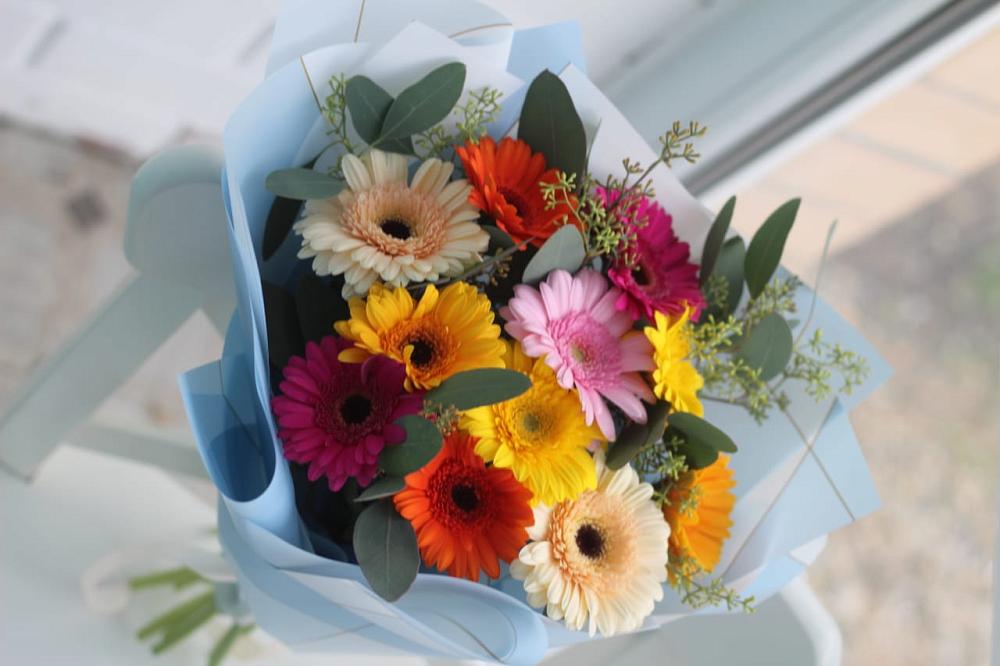 Букет цветов из: Герберы в Локне