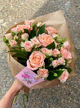 Букет цветов из:  Розы #REPLACE_PRED# Локне