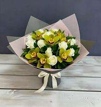 Букет цветов из:  Орхидеи и Розы в Локне