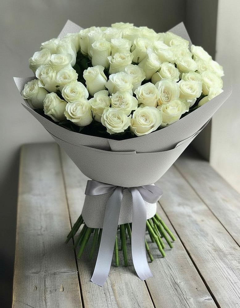 Букет 35 Белых роз в Локне