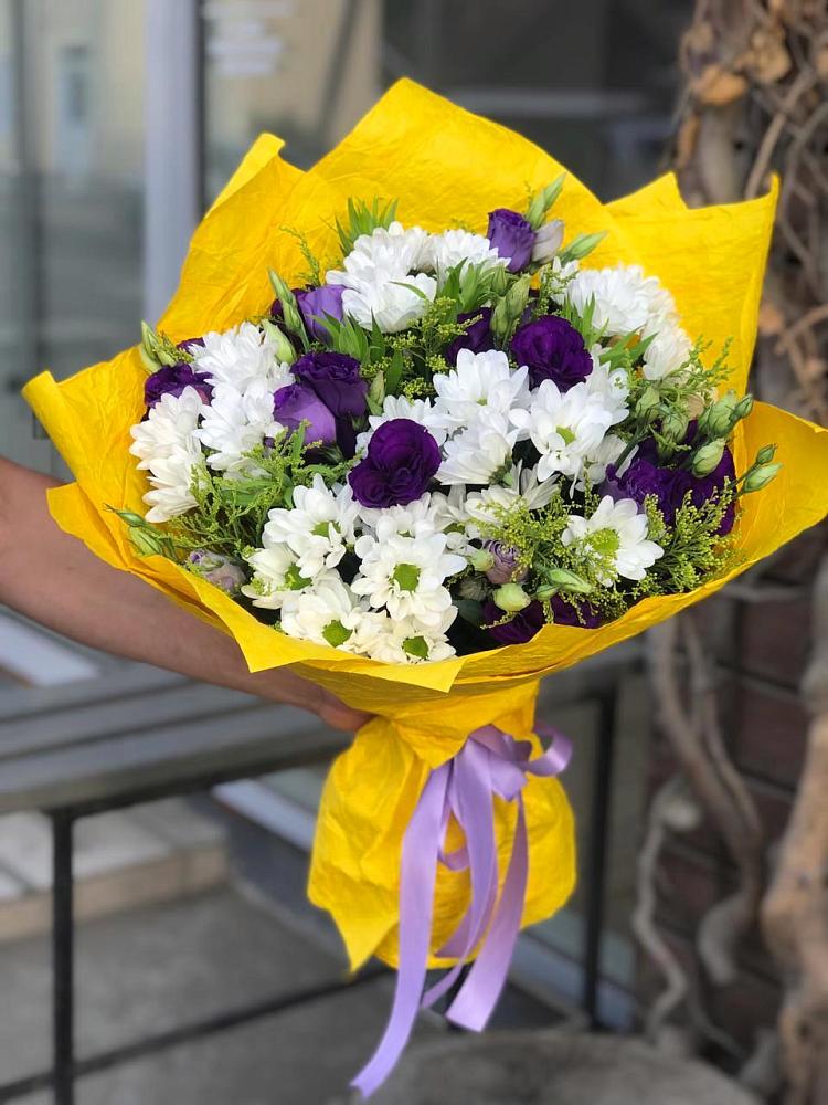 Букет цветов из: Ирисы, Хризантемы и Ромашки в Локне