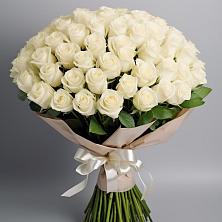 Букет 101 беля роза Белоснежка в Локне