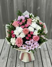 Букет цветов из:  Альстромерии, Гвоздики, Розы и Хризантемы в Локне