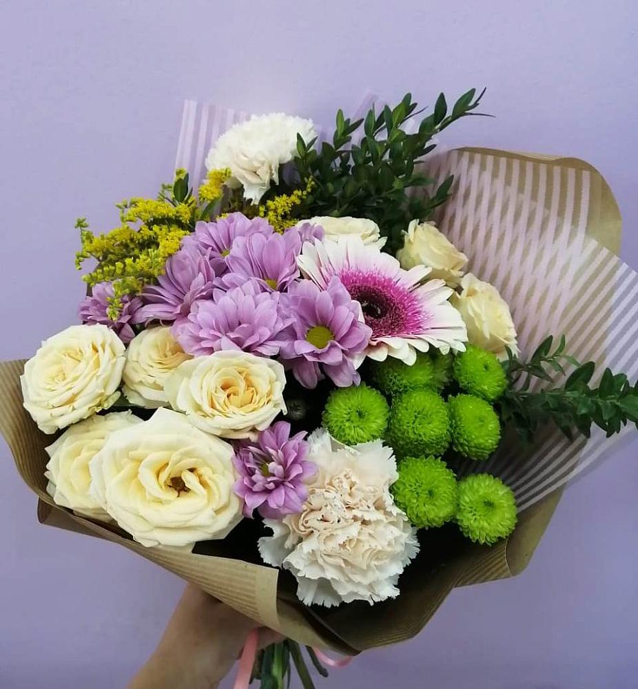 Букет цветов из: Хризантемы, Розы, Гвоздики и Герберы в Локне