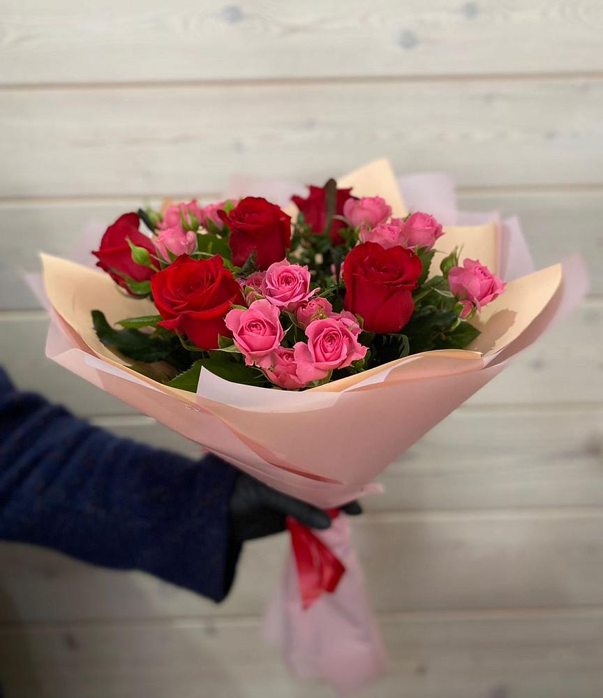 Букет цветов из: Розы в Локне