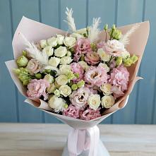 Букет цветов из:  Альстромерии и Розы в Локне